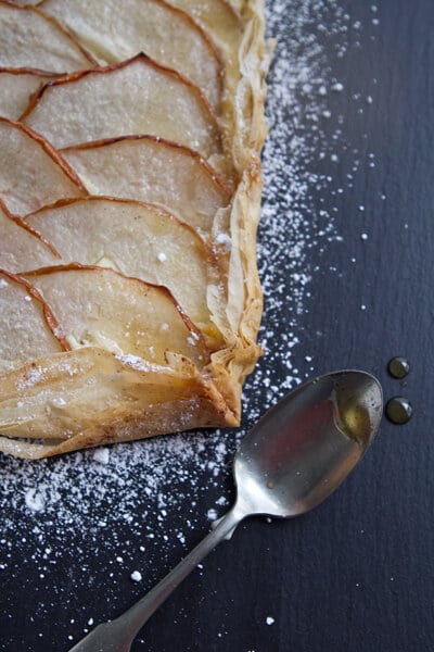 Post image for Pear Tart with Ginger and Vanilla