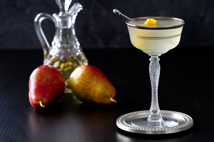 Vanilla Pear Vodka Gimlet