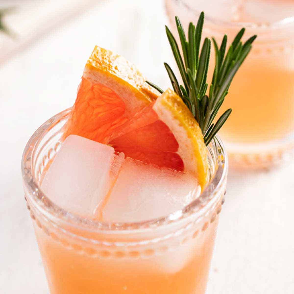 Elderflower, Gin and Grapefruit Cocktail